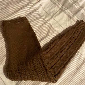 Brown hue leggings use for under clothing or just as leggings